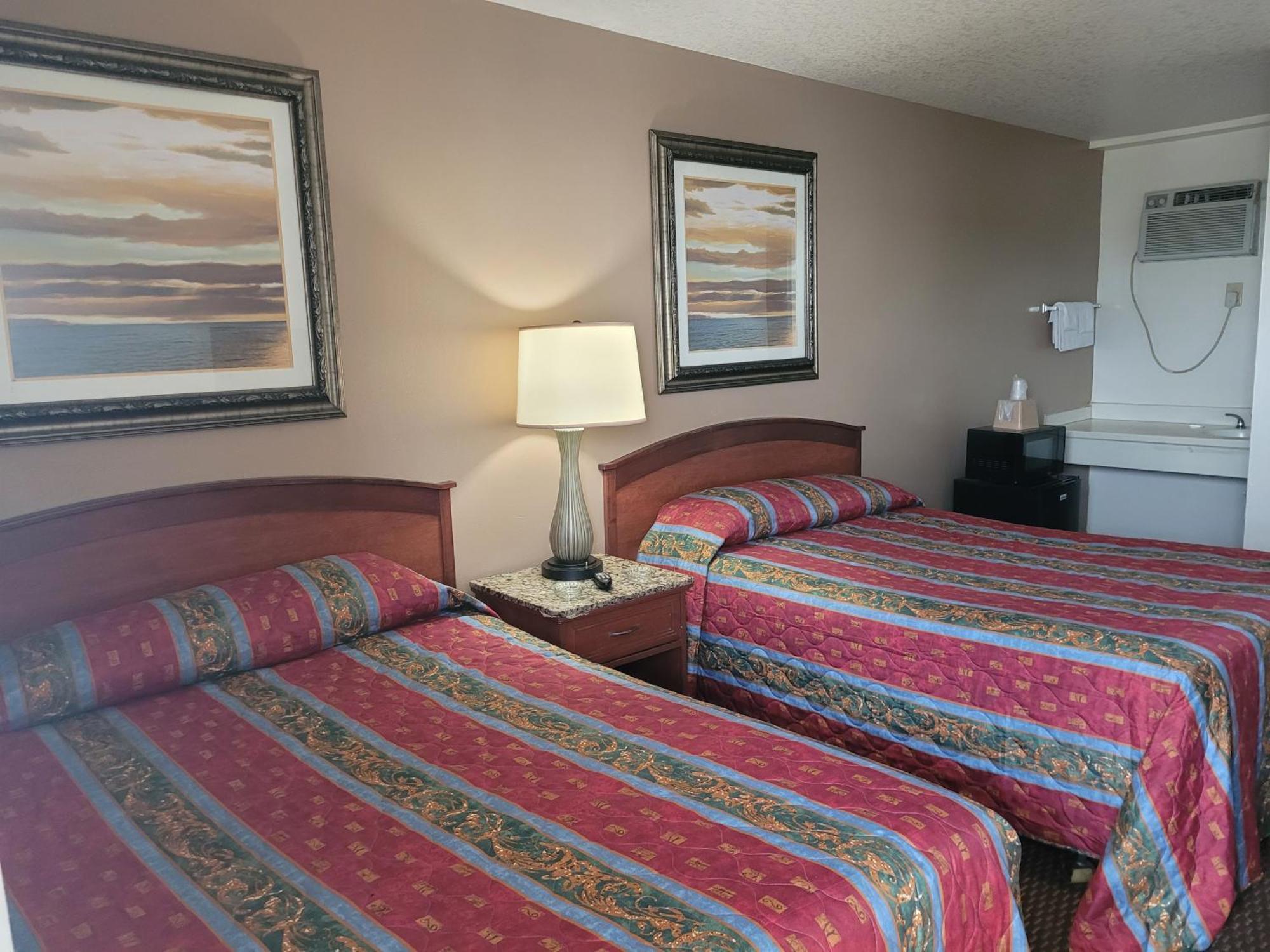 וסט פאלם ביץ' Queens Lodge Motel מראה חיצוני תמונה
